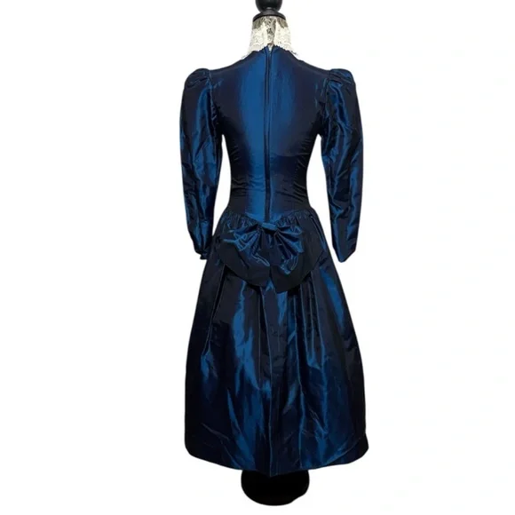 Vintage Jessica McClintock Blue Taffeta Lace Victorian Dress Size 6